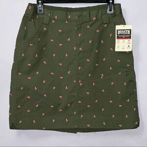 Duluth Skort, Size 8, NWT